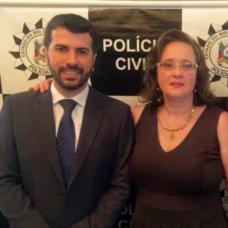 O vereador Marcio Patussi na posse da Delegada Claudia Rocha Crusius na Coordenadoria da Delegacias Especializadas no atendimento Ã  Mulher no RS em Porto Alegre.