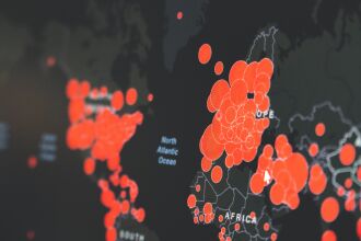 Os testes com a hidroxicloroquina serão retomados com 3.500 pacientes em 35 países (Foto: Martin Sanchez/Unsplash)