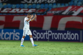 Isaque empatou a partida - Foto Lucas Uebel-GFBPA