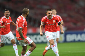 O artilheiro do campeonato, Thiago Galhardo, chegou ao seu 13º gol na competição (Foto: Ricardo Duarte | SCI)