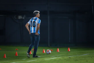 Renato: homenagem a Maradona – Foto – Lucas Uebel-GFBPA