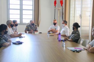 Prefeitura e Brigada Militar participaram de reunião na tarde deste sábado para definirem as  estratégias