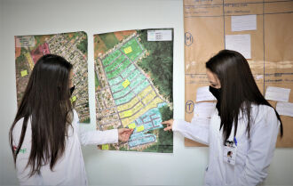 Estudantes da UPF atuam diariamente no acompanhamento de saúde e de questões gerais da vida da comunidade do bairro José Alexandre Zachia (  Fotos: Natália Fávero e Marina Lazaretto) 