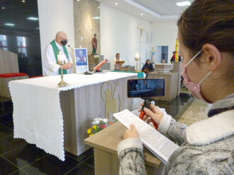 A Paróquia São Judas Tadeu da Vila Luíza é uma das que seguem transmitindo missas (Foto: Bruna Scheifler/ON)