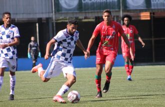 Em Porto Alegre: jogo de ida bastante disputado  (Foto: Eduardo Torres-DKF/ECSJ)