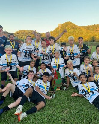 G.E. ficou com a taça ao vencer a final pelo placar de 4 a 1 - Foto - divulgação