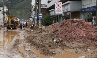 De acordo com os últimos dados da prefeitura, 72 vítimas foram sepultadas no cemitério do centro - Fernando Frazão/Agência Brasil