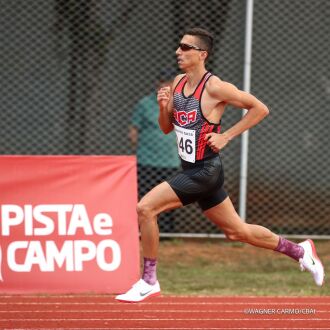 O atleta de Passo Fundo foi o destaque nas provas de 800 metros. (Foto: Wagner Carmo/CBAt)