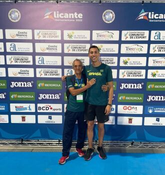 O técnico José Florenal da Silva e o atleta Guilherme Kurtz competiram na Espanha entre os dias 20 e 22. (Foto: Arquivo Pessoal/Divulgação)