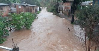 Chuva intensa no final de semana afetou diferentes bairros da cidade. (Foto: Marcos Thiago/Planalto News)