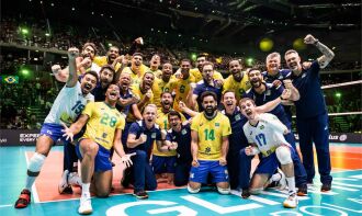 Seleção brasileira entra em quadra a partir das 13h deste sábado