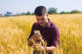 Ferramenta amplia as possibilidades de compra para os agricultores. (Foto: Divulgação/Cota Agro)