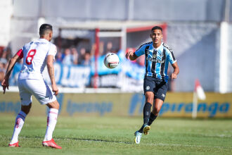 Renato deu oportunidade para garotos da base  - Foto-Lucas Uebel-GFBPA