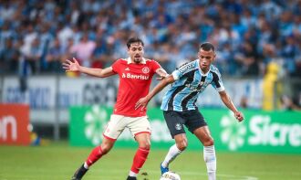 A partida deste domingo (5) será a de número 438 na história do Grenal - Foto Lucas Uebel/Grêmio