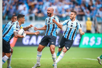 Tricolor saiu perdendo, mas conseguiu a virada e levar a decisão para os pênaltis