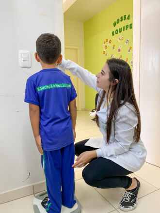 O trabalho é desenvolvido por professores e acadêmicos do curso de Nutrição - Foto Caroline Lima