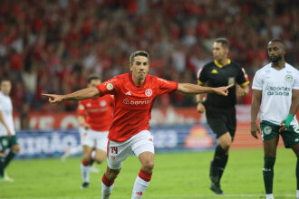 Pena marcou um golaço no Beira-Rio  - Foto-Ricardo Duarte-SCI