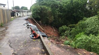 Deslizamento no Manoel Portela – Foto-João Henrique Pazuch-PMPF