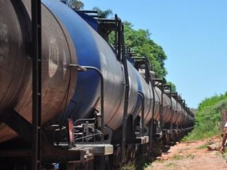 Sem trens: interrupção no transporte de combustíveis para a região – Foto-Gerson Lopes-ON