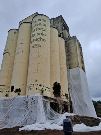 Aproximadamente 450 pessoas devem deixar suas residências uma hora antes da implosão - Foto Gerson Lopes/ON