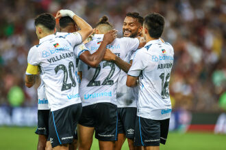 Reinaldo empatou de pênalti para o Grêmio - Foto - Lucas Uebel/Grêmio