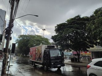 Chuva no centro de Passo Fundo na tarde de segunda-feira - Foto – LC Schneider-ON