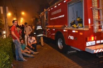 Frequentadores da boate foram atendidos por bombeiros