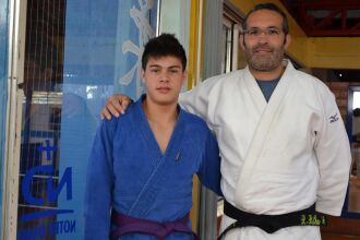 Alexandre Meneghini e o sensei Rodrigo Bilhar