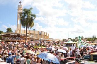 Há 62 anos o santuário é palco de fé, celebração e agradecimento de milhares de devotos