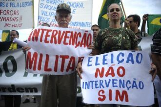 Marcha  da  Família  com  Deus  pela  Liberdade pede  intervenção milita