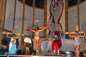 Encenação da paixão de Cristo será realizada na noite de sexta-feira no Catedral