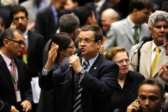 Beto vai renunciar a candidatura ao Senado