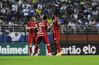 Comemoração: gol de Jorge Henrique