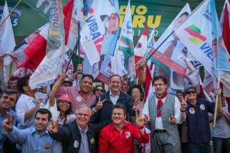 Vieira esteve acompanhado dos candidatos a deputado