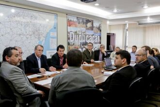 Secretário de Infraestrutura reuniu-se com representantes de Passo Fundo, Casca, Vila Maria e Marau e apresentou um cronograma de obras para a rodovia