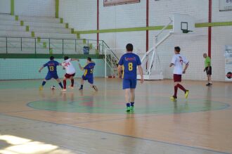 Jogos acontecem no ginásio Poliesportivo da Sede Campestre