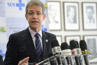 O ministro da Saúde, Arthur Chioro, anunciou as novas medidas