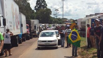 Manifestantes afirmam que acatarão ordem judicial de liberar o fluxo da ERS-153 até às 13h30