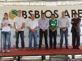 Contrato foi assinado ontem à tarde, na própria Arena