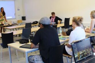 Aula de português do Brasil na Universidade de Aarhus, na Dinamarca