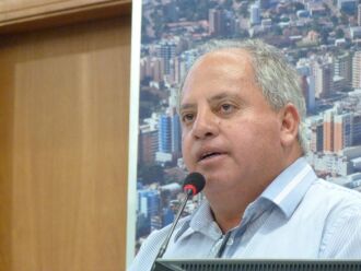 Paulo Neckle (PMDB) é o presidente da comissão especial de acompanhamento das obras do Lauro Kortz