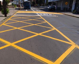 Faixas foram ampliadas na rua ?,ngelo Preto e um recuo foi feito para os motoristas que desejam ingressar na Rodoviária