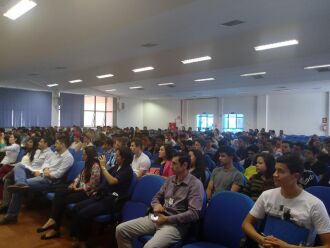 O evento foi realizado no auditório do Colégio Notre DamE