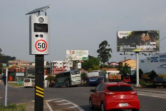 Lombadas instaladas no trevo de acesso à BR 285 foram realocadas de outro local