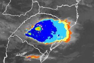 Verão deve começar com temporais em quase todo estado