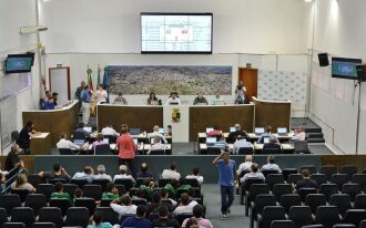 Cada comissão representará a Câmara pelo período de 20 dias