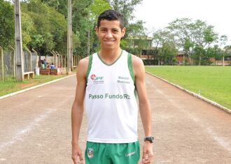 Atleta busca vitória inédita no domingo (17)