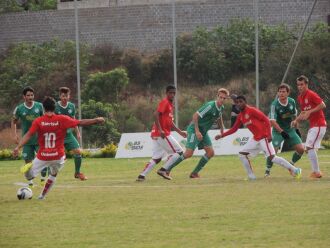 Amistoso com bom futebol