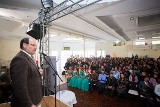 No seminário, foram apresentadas experiências de sucesso de permanência de jovens no campo e de sucessão familiar