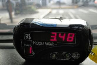 Reajuste de 11% na tarifa de taxi está sendo avaliada pelo executivo municipal